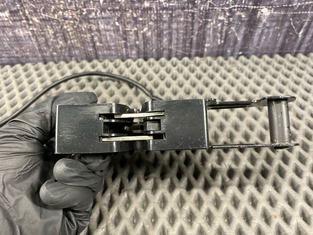 Замок капота, 1920 рублей, Красноярск