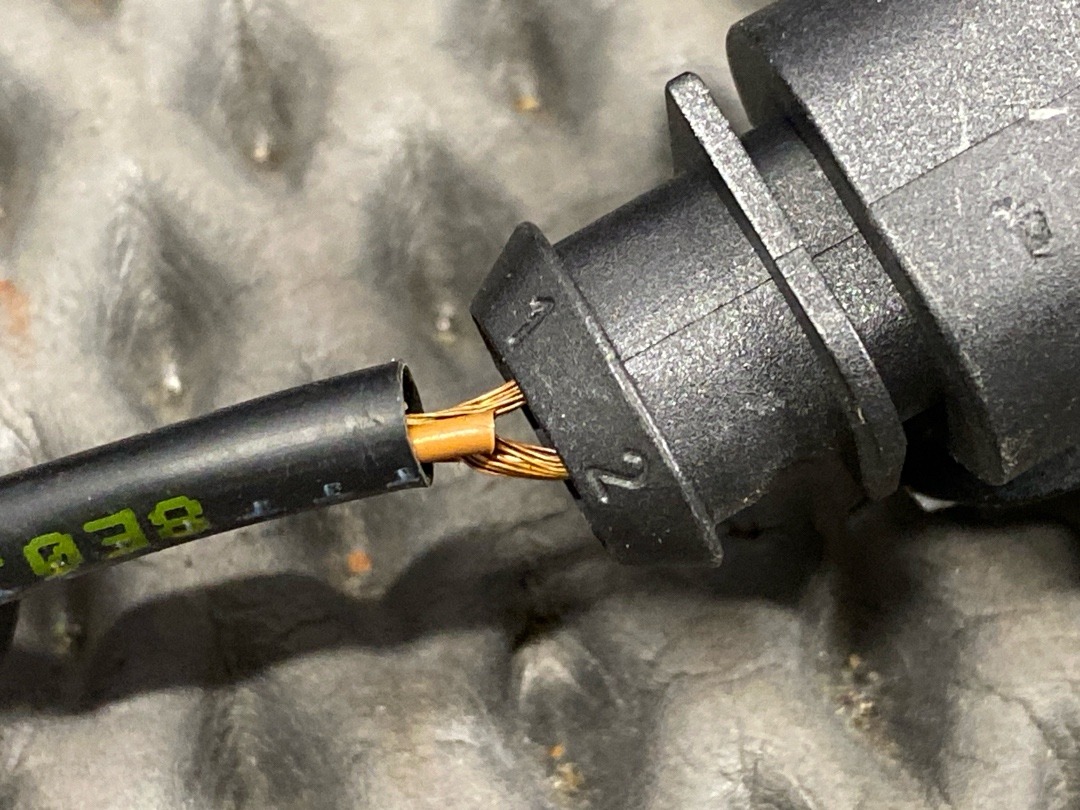 Замок капота, 1920 рублей, Красноярск