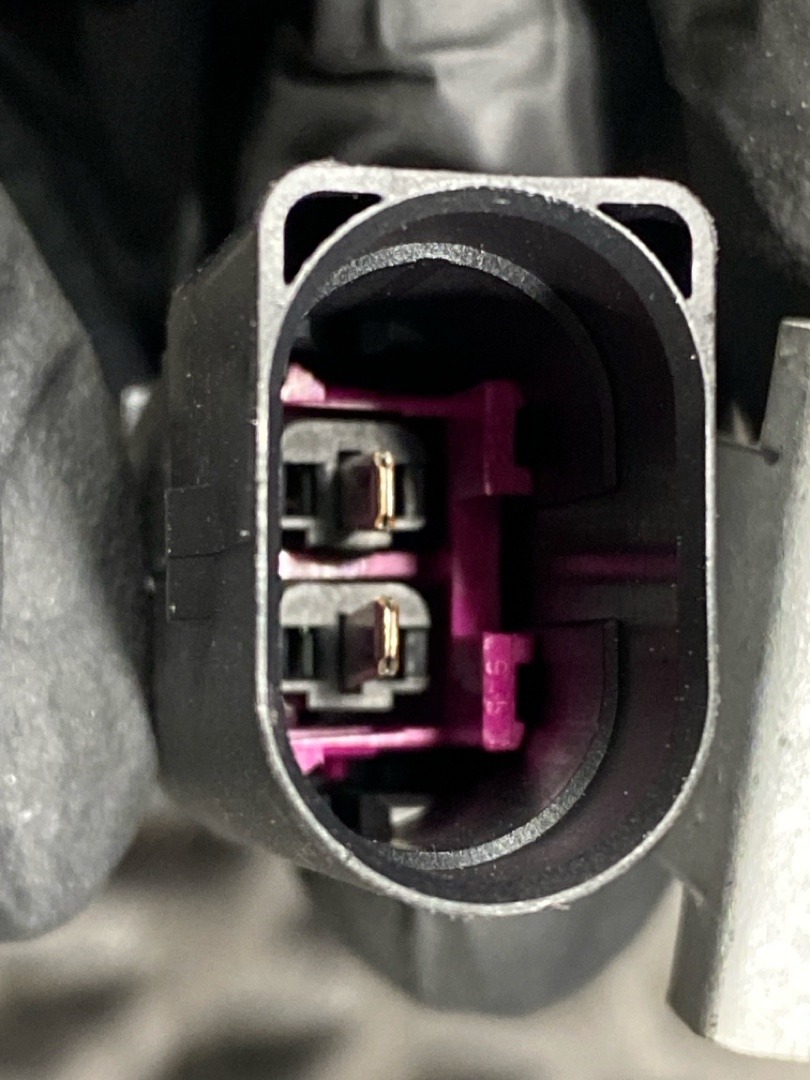 Замок капота, 1920 рублей, Красноярск