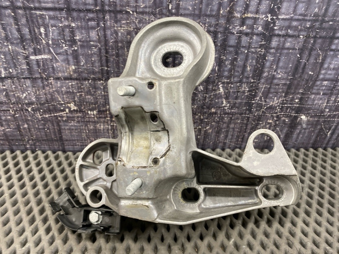 Кронштейн двигателя, 1330 рублей, Красноярск