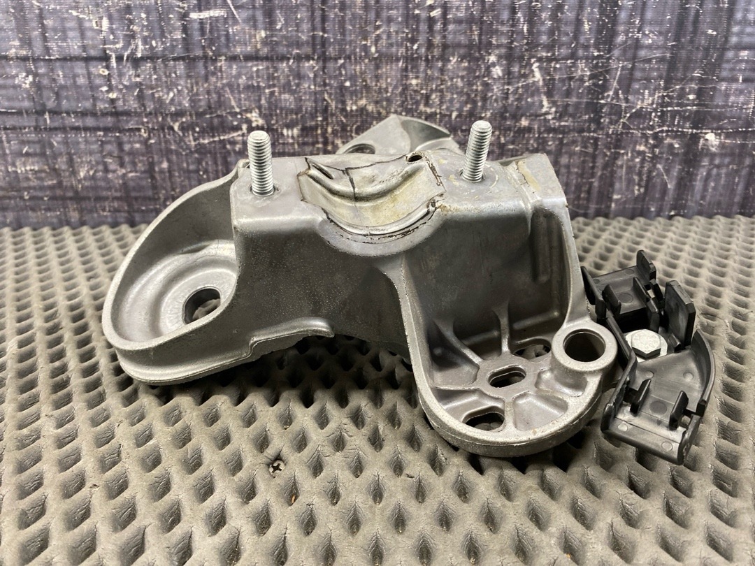 Кронштейн двигателя, 1330 рублей, Красноярск