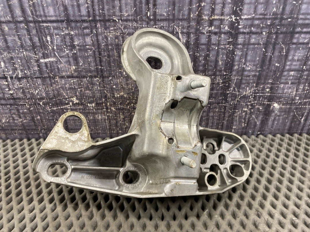 Кронштейн двигателя, 1330 рублей, Красноярск