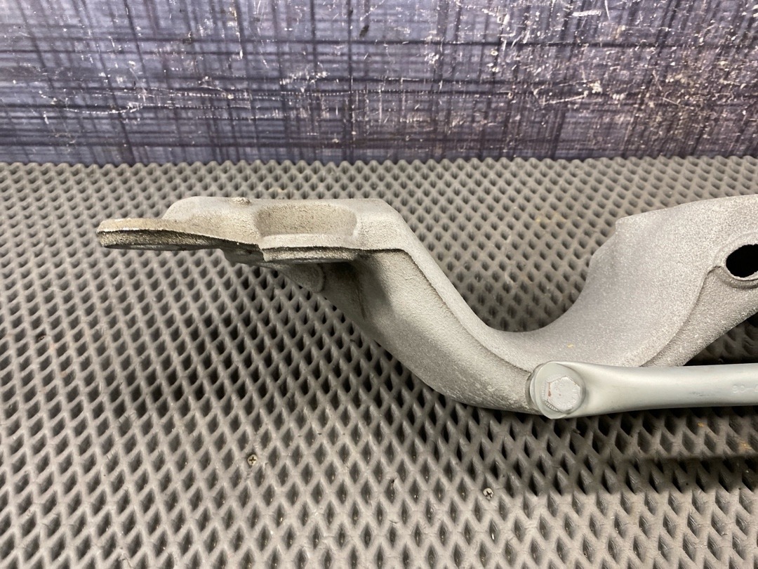 Кронштейн КПП, 4840 рублей, Красноярск