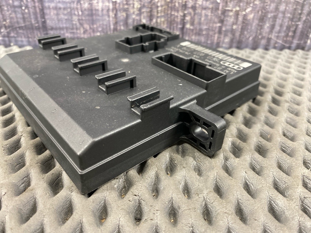 Блок управления бортовой сети, 2730 рублей, Красноярск