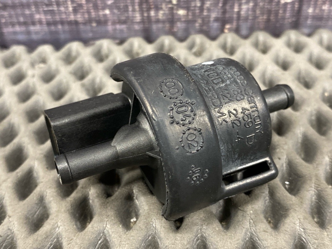 Клапан вентиляции топливного бака, 2230 рублей, Красноярск