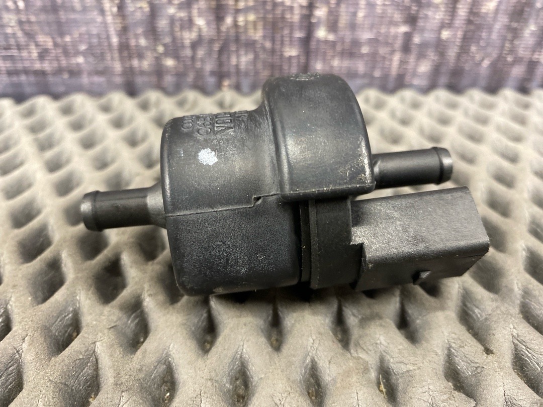 Клапан вентиляции топливного бака, 2230 рублей, Красноярск