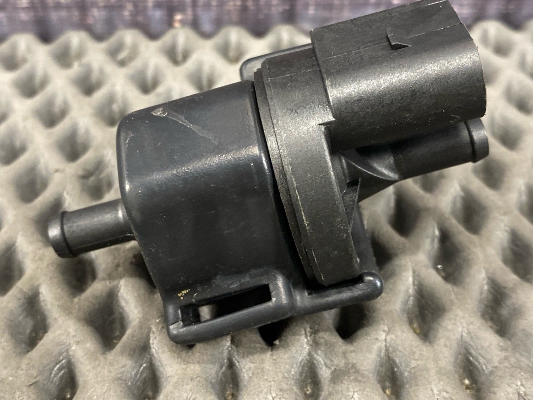 Клапан вентиляции топливного бака, 2230 рублей, Красноярск