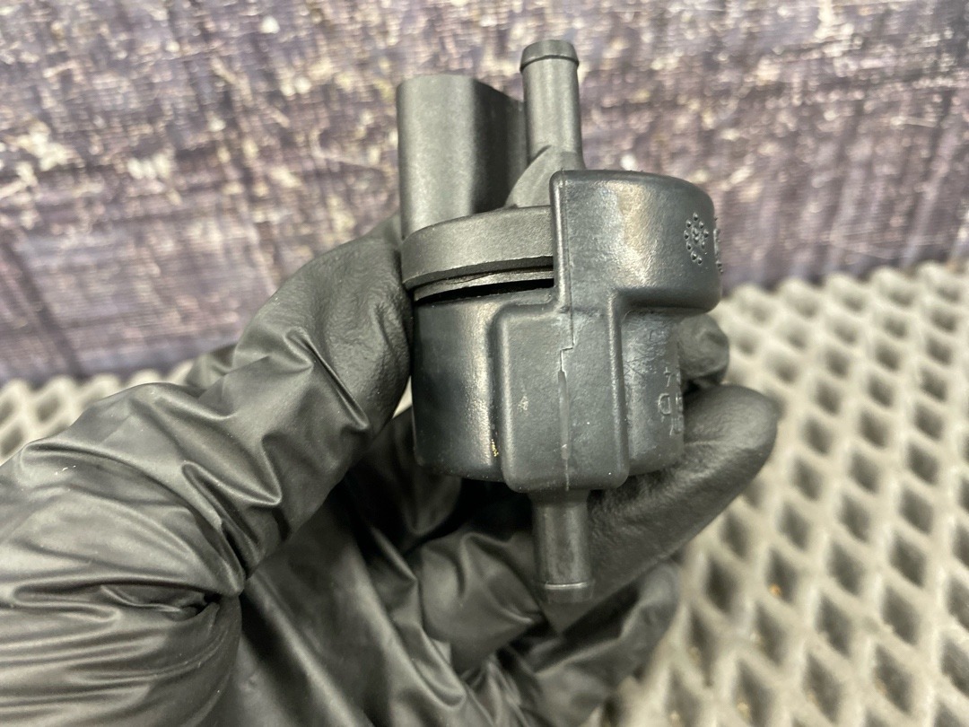 Клапан вентиляции топливного бака, 2230 рублей, Красноярск