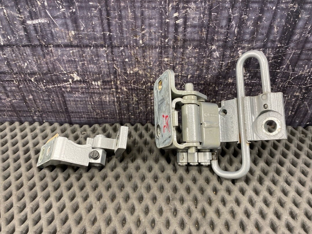 Петля двери, 3010 рублей, Красноярск