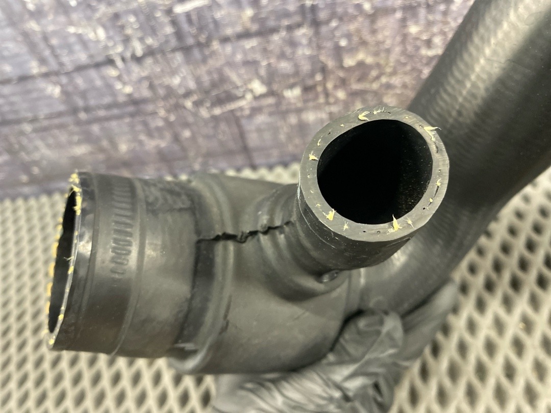 Патрубок интеркуллера, 2210 рублей, Красноярск