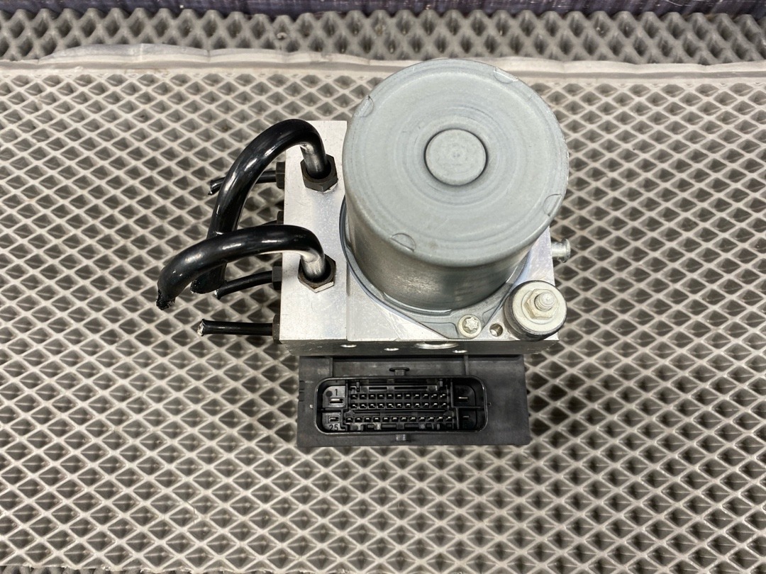 Блок ABS, 7040 рублей, Красноярск