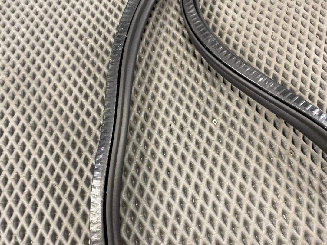 Уплотнитель крышки багажника, 2210 рублей, Красноярск