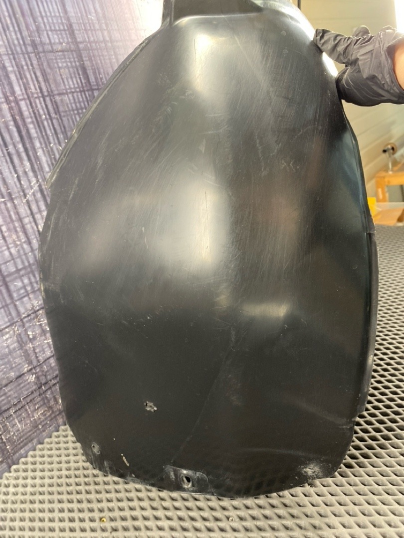 Подкрылок, 4040 рублей, Красноярск