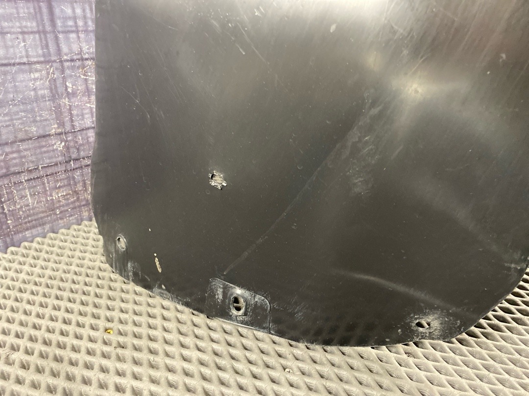 Подкрылок, 4040 рублей, Красноярск