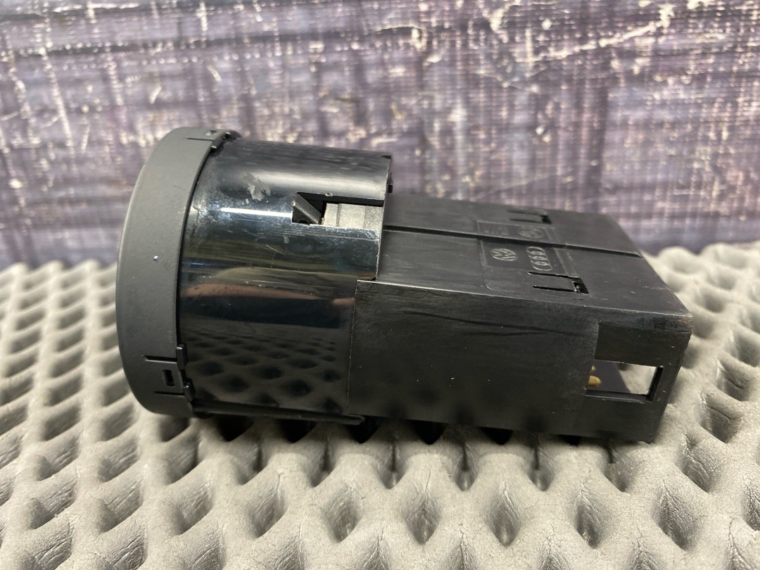 Переключатель света, 2310 рублей, Красноярск