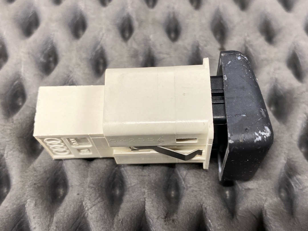 Кнопка ESP, 360 рублей, Красноярск