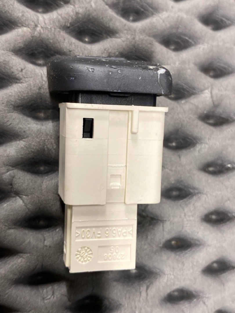 Кнопка ESP, 360 рублей, Красноярск