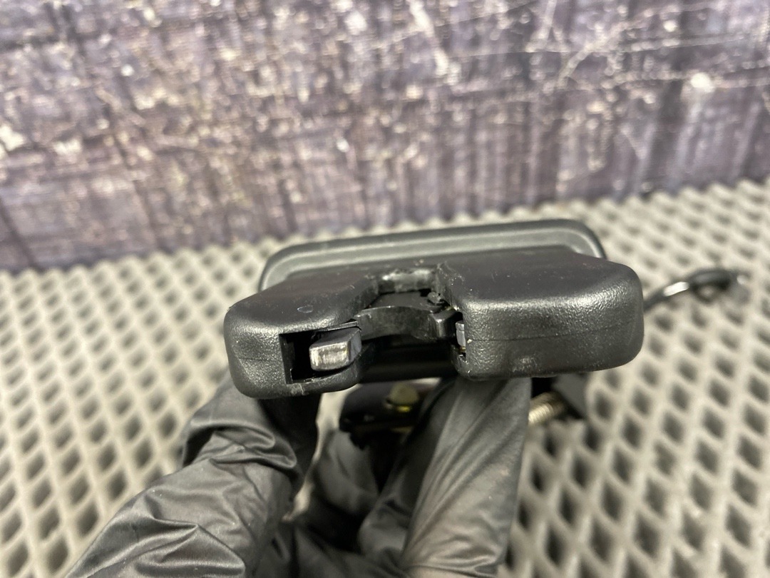 Замок багажника, 3720 рублей, Красноярск