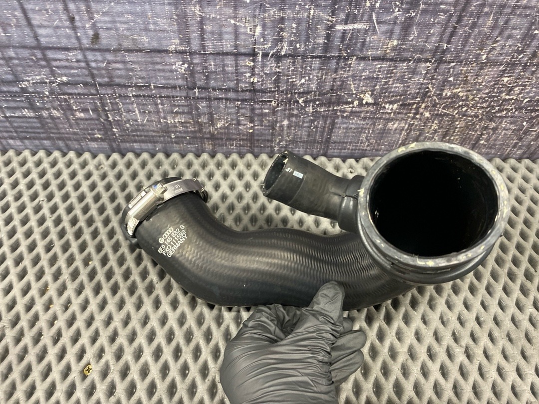 Патрубок интеркуллера, 2210 рублей, Красноярск