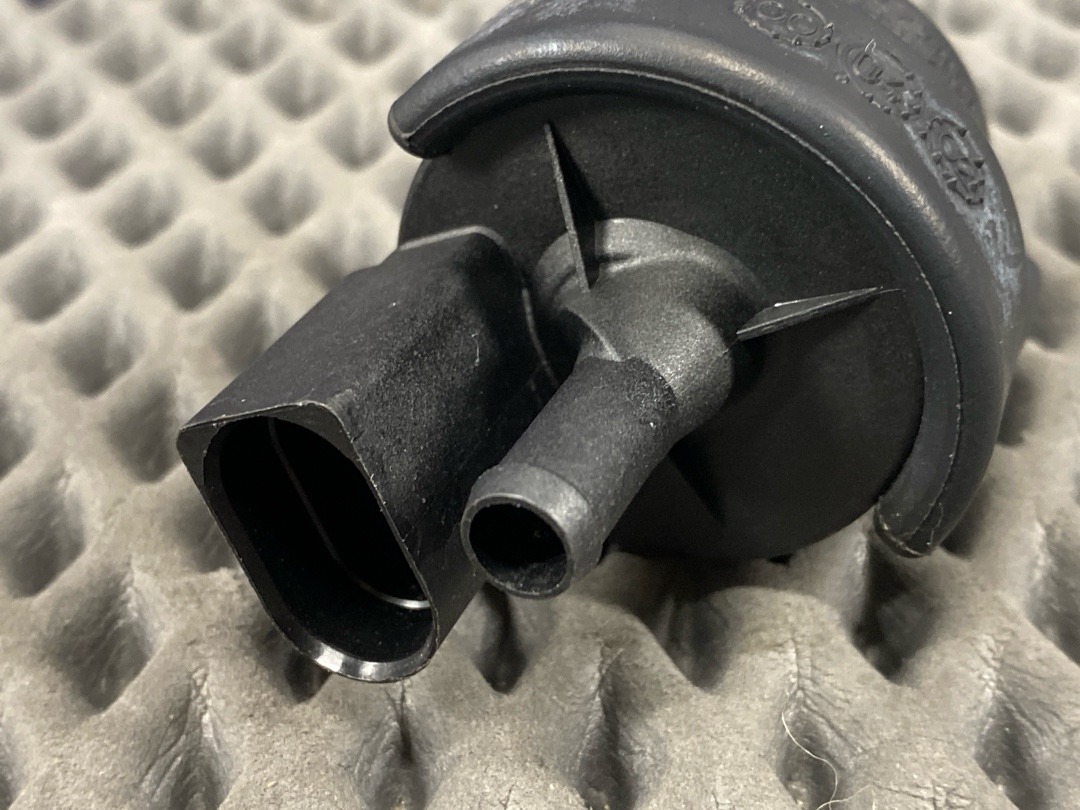 Клапан вентиляции топливного бака, 2230 рублей, Красноярск