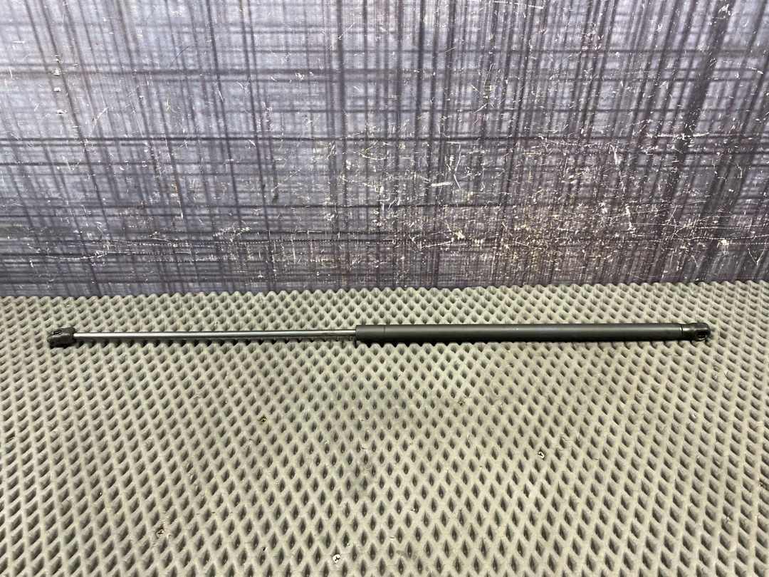 Амортизатор капота, 910 рублей, Красноярск