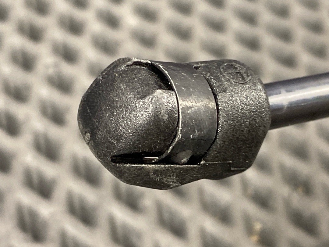 Амортизатор капота, 910 рублей, Красноярск