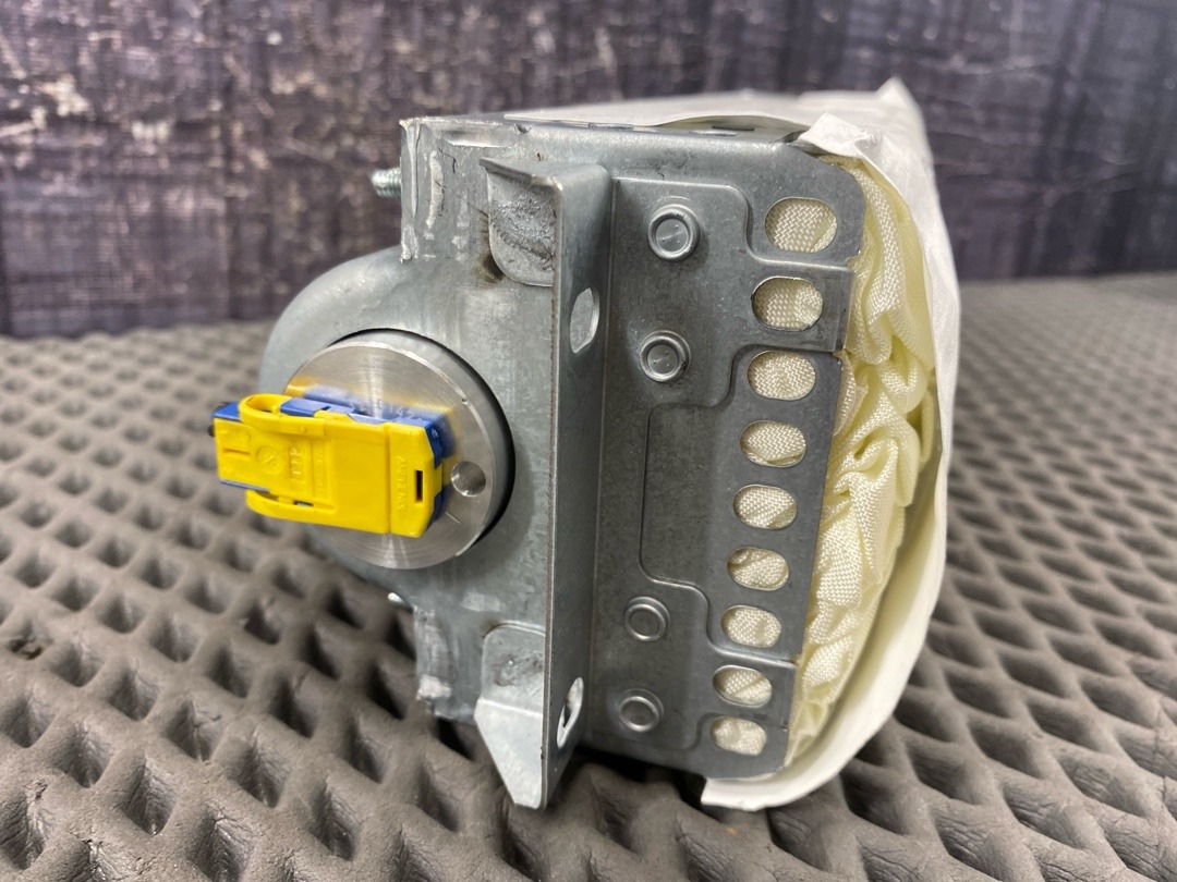 Подушка безопасности, 1520 рублей, Красноярск