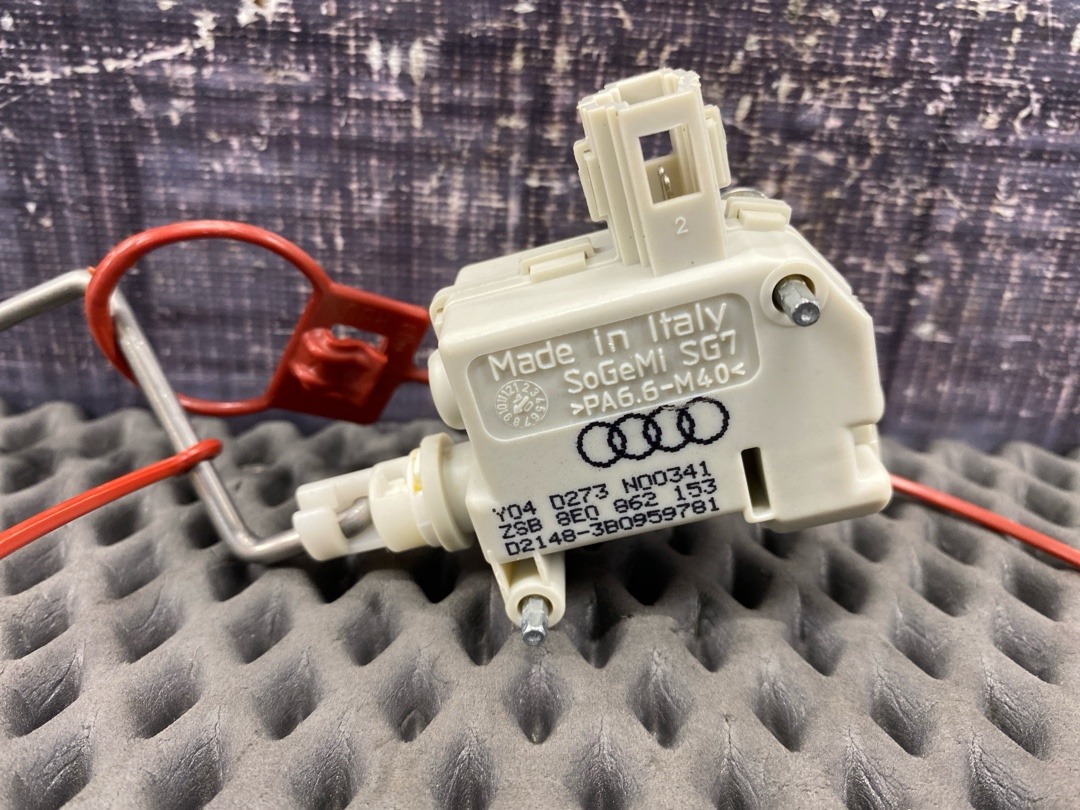 Замок лючка бензобака, 930 рублей, Красноярск