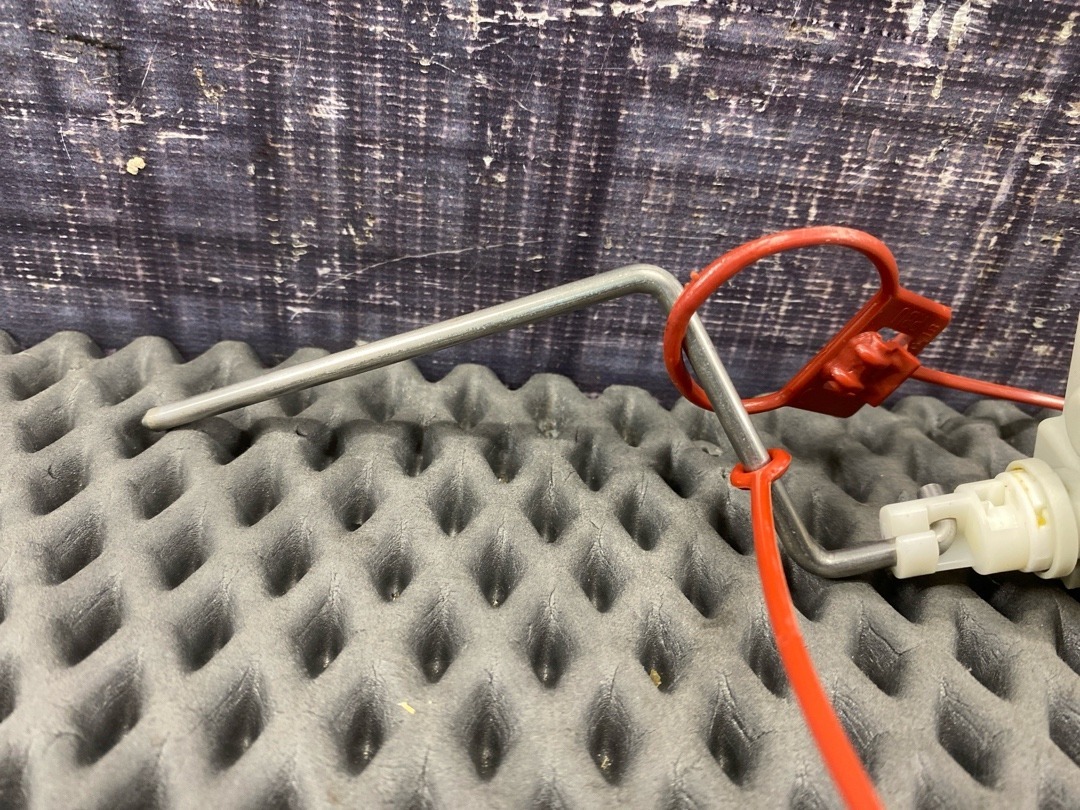 Замок лючка бензобака, 930 рублей, Красноярск