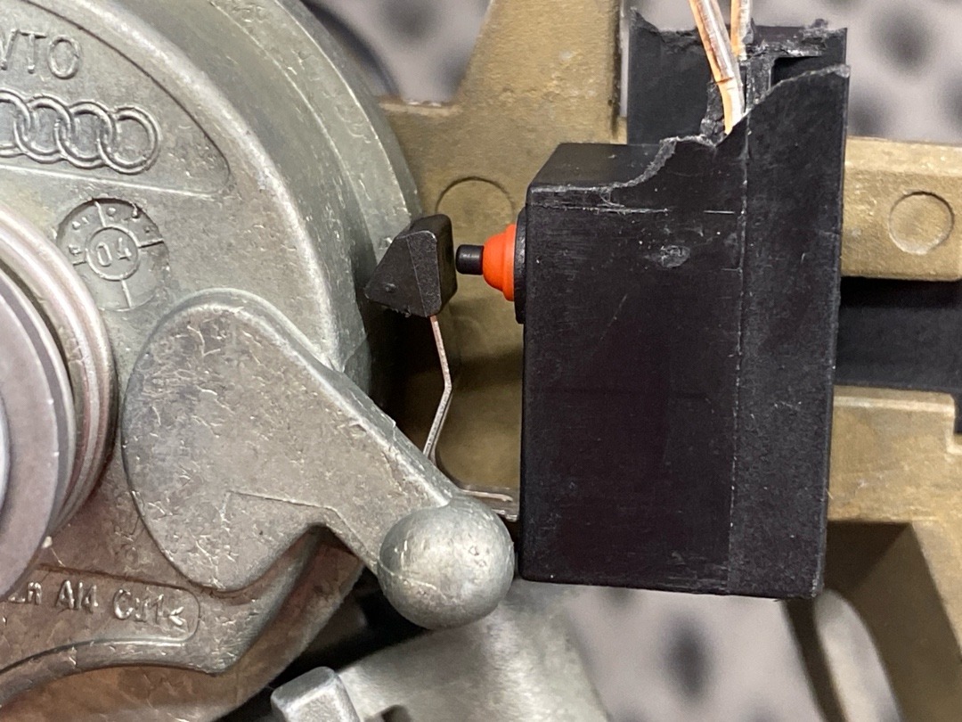 Замок багажника, 2130 рублей, Красноярск