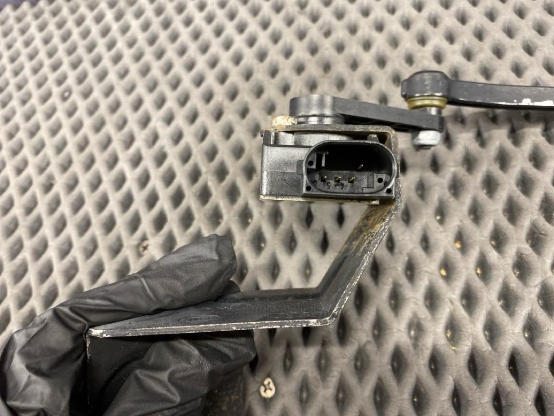 Датчик уровня подвески, 4360 рублей, Красноярск