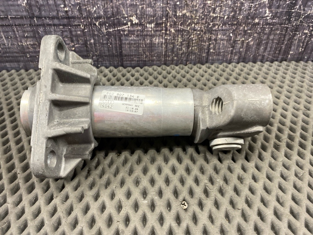 Кронштейн усилителя бампера, 1630 рублей, Красноярск