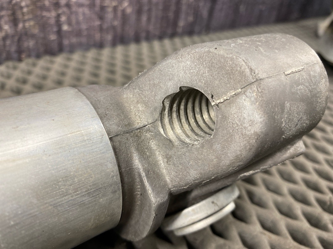 Кронштейн усилителя бампера, 1630 рублей, Красноярск