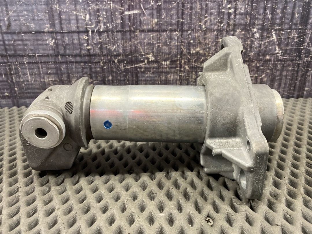 Кронштейн усилителя бампера, 1630 рублей, Красноярск