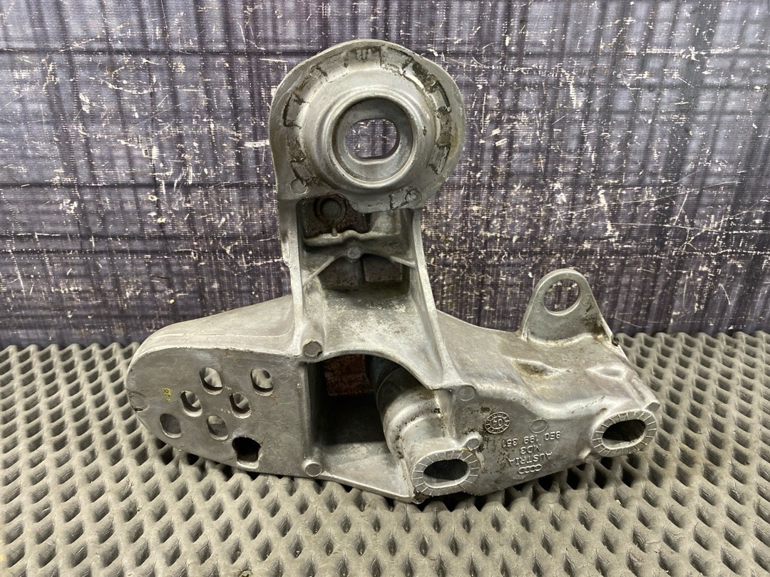 Кронштейн двигателя, 1110 рублей, Красноярск