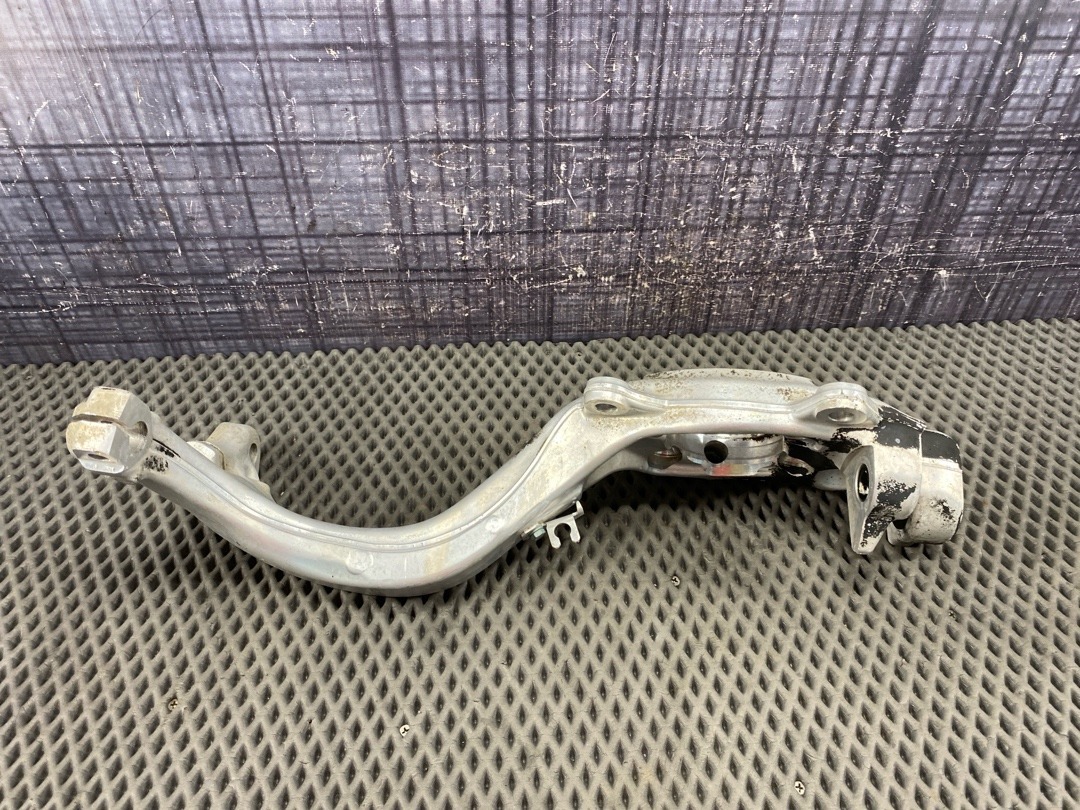 Поворотный кулак, 15120 рублей, Красноярск