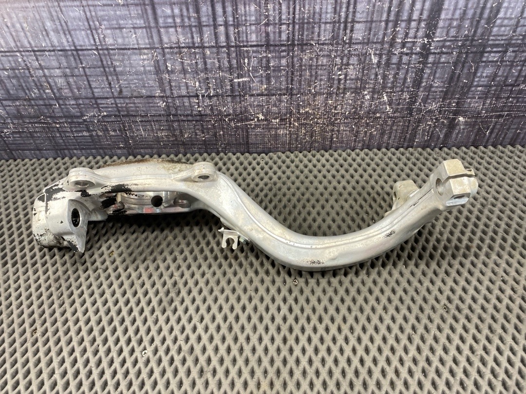 Поворотный кулак, 15120 рублей, Красноярск