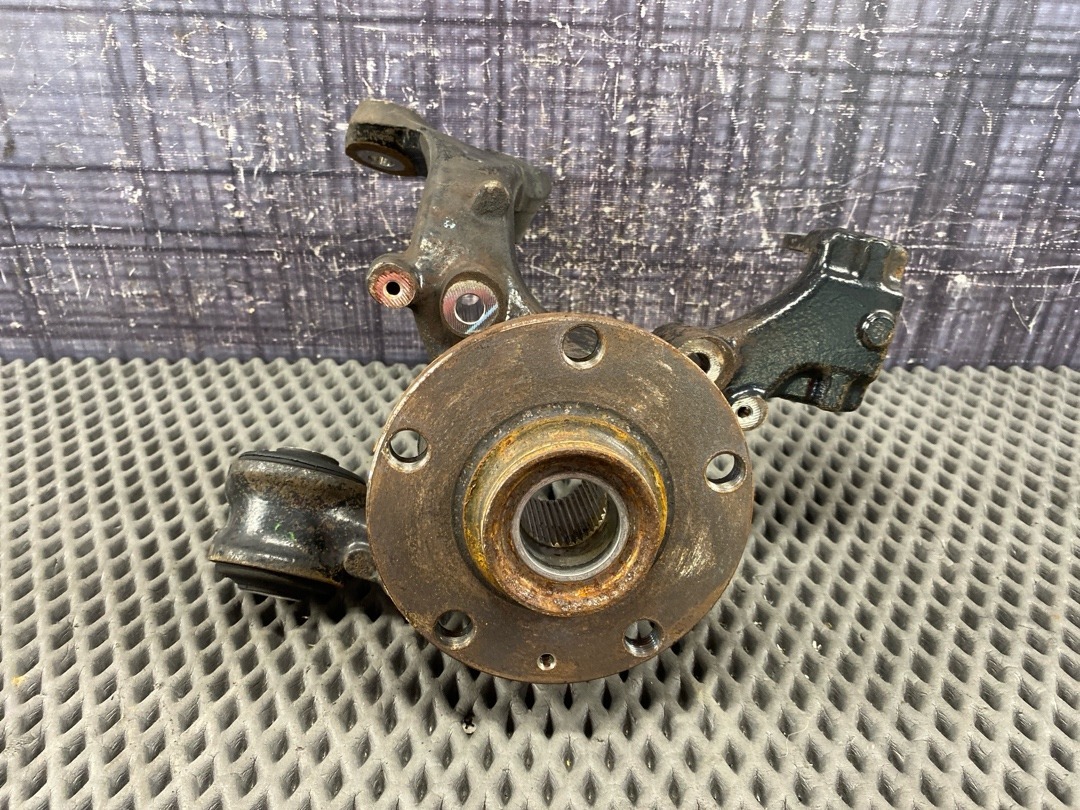 Поворотный кулак, 4010 рублей, Красноярск