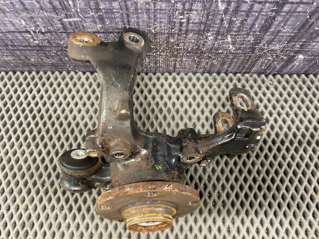 Поворотный кулак, 4010 рублей, Красноярск