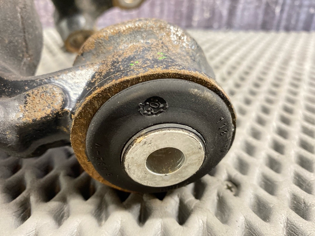 Поворотный кулак, 4010 рублей, Красноярск