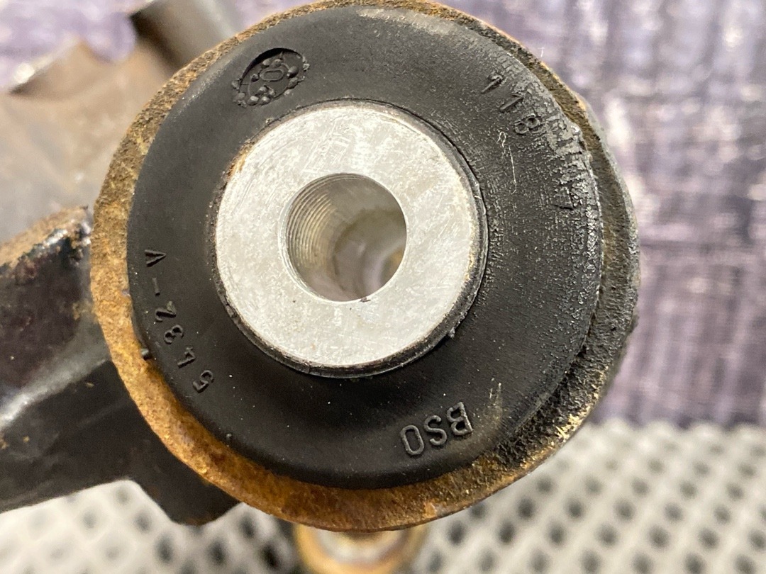 Поворотный кулак, 4010 рублей, Красноярск