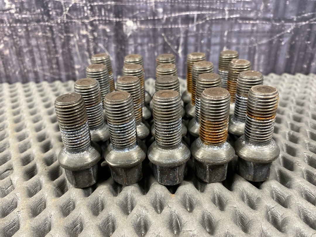 Комплект колесных болтов, 3340 рублей, Красноярск