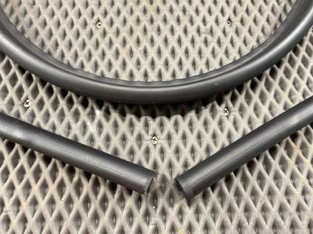 Подкапотный уплотнитель, 2960 рублей, Красноярск