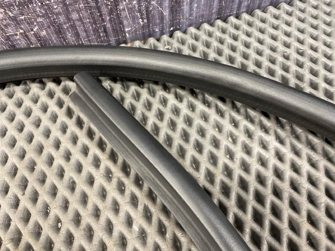 Подкапотный уплотнитель, 2960 рублей, Красноярск