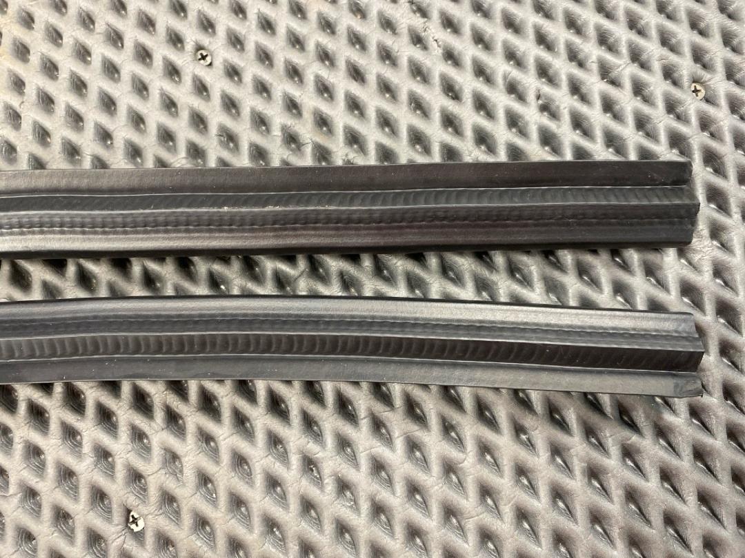 Подкапотный уплотнитель, 2960 рублей, Красноярск