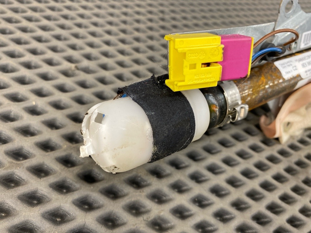 Подушка безопасности, 1470 рублей, Красноярск