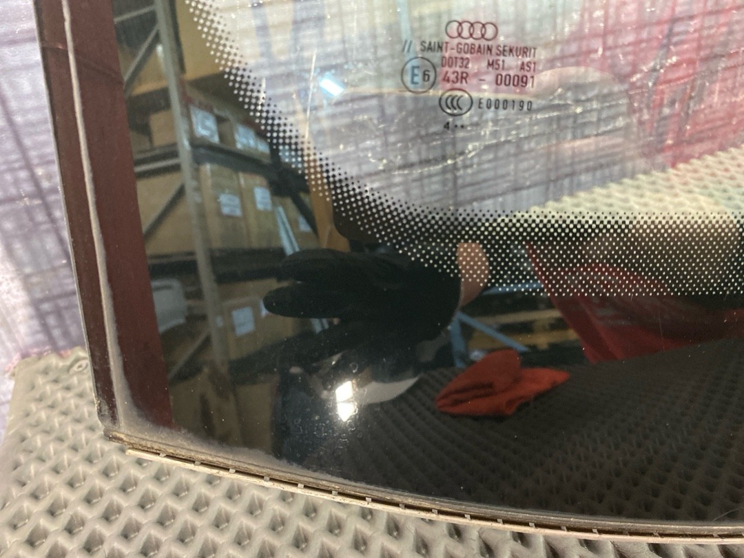 Стекло лобовое, 10030 рублей, Красноярск