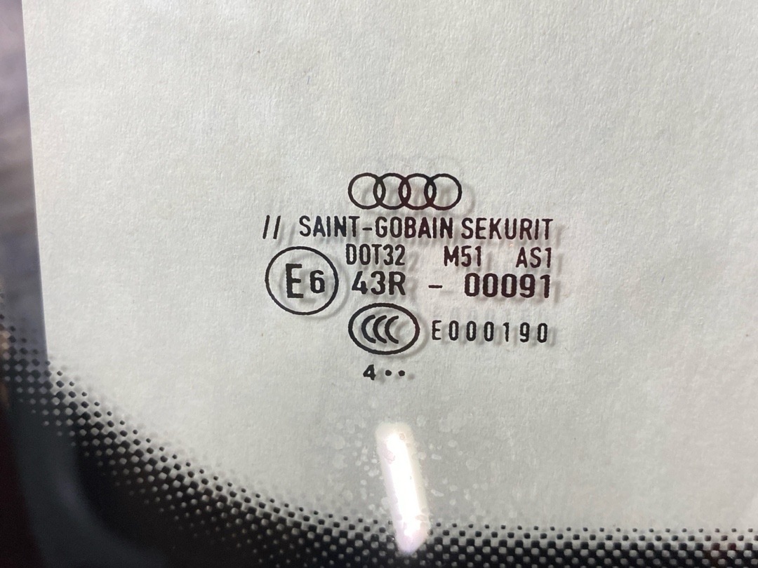 Стекло лобовое, 10030 рублей, Красноярск