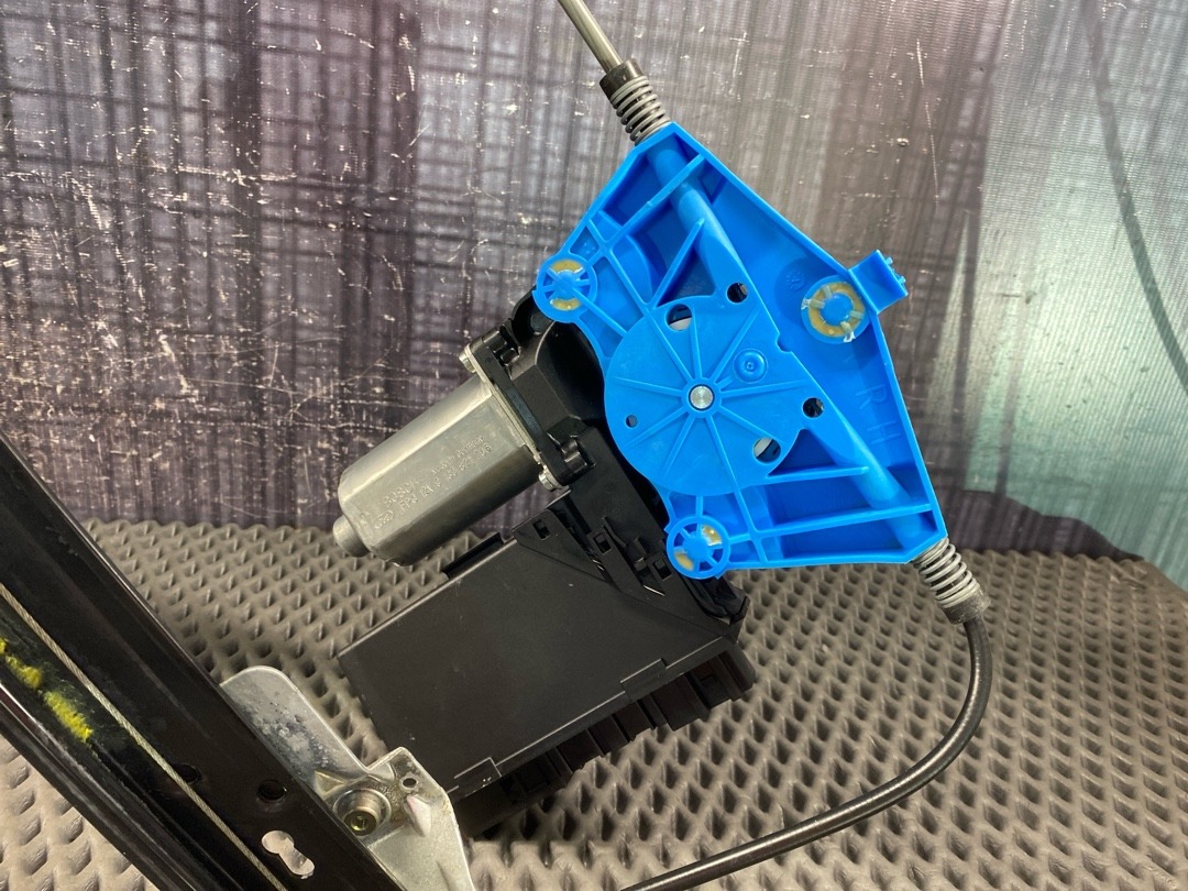 Стеклоподъемник, 2460 рублей, Красноярск