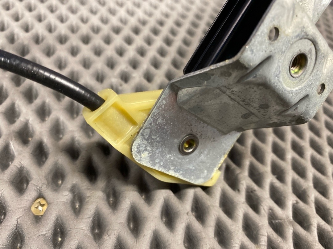 Стеклоподъемник, 2460 рублей, Красноярск